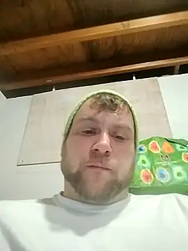 CutebooTee online show from January 2026 01:42:02 AM