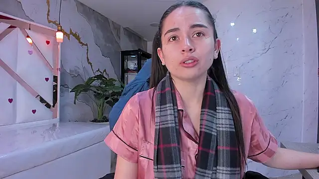 Qetsyah tf online show from February 2026 01:02:01 PM