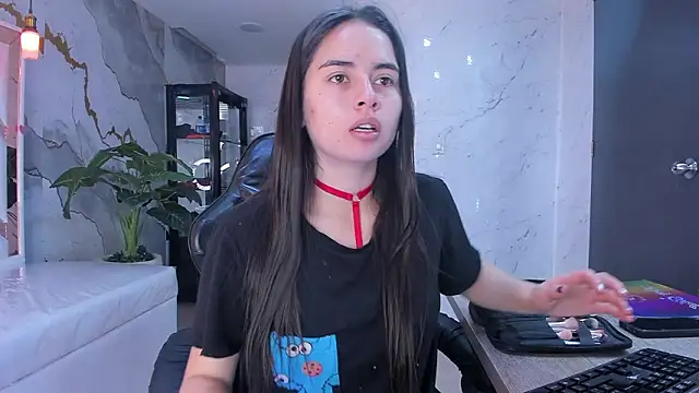 Qetsyah tf online show from February 2026 01:08:01 PM