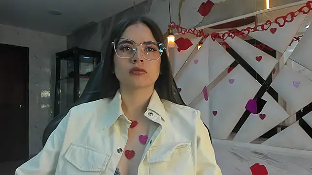 Qetsyah tf online show from February 2026 01:22:02 PM