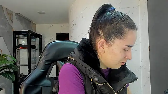 Qetsyah tf online show from February 2026 02:14:01 PM