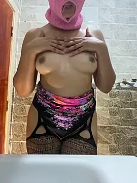 Snapshot of Rabab_Queen chatting on June 2026 01:00:01 AM Rabab Queen online show from June 2026 01:00:01 AM
