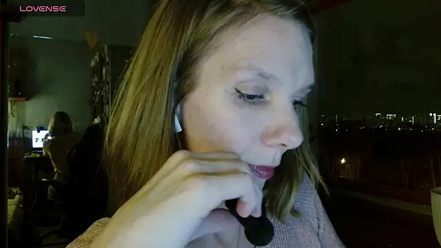 Daisy Lovely online show from March 2026 05:06:01 PM