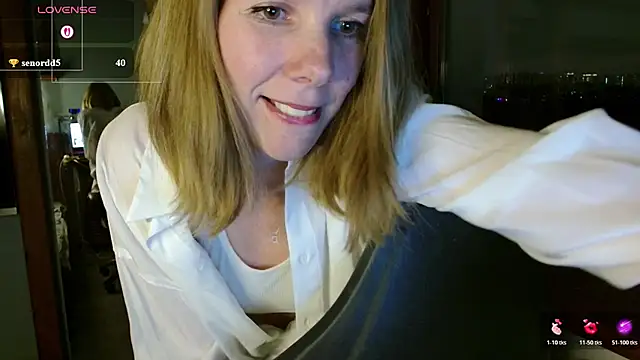 Daisy Lovely online show from May 2026 04:34:01 PM