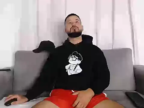 Handsomen69 online show from April 2026 10:33:01 AM