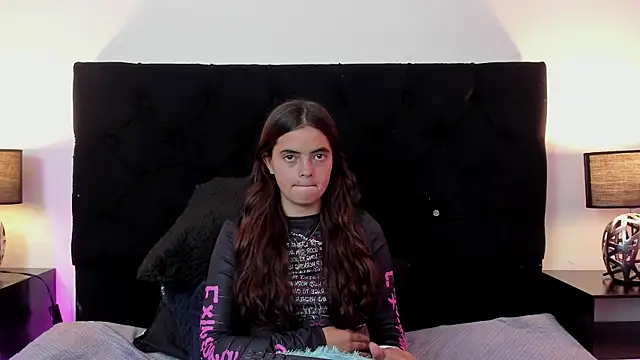 queen missy online show from April 2026 09:04:01 PM