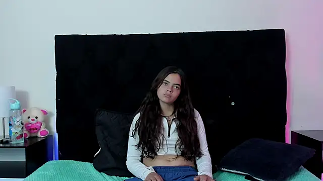 queen missy online show from April 2026 08:43:01 PM