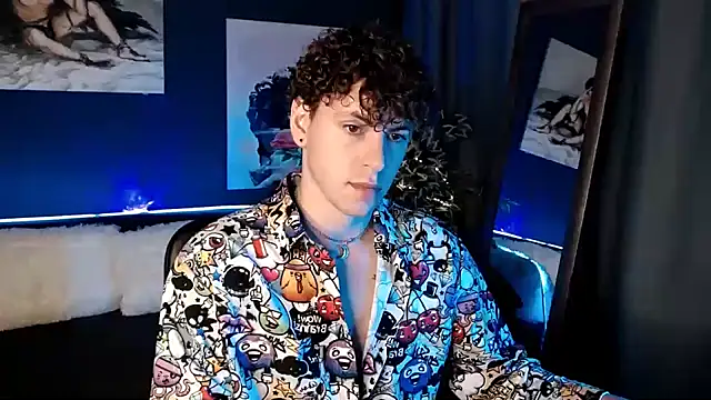Snapshot of TylerGibson chatting on July 2026 04:24:02 AM TylerGibson online show from July 2026 04:24:02 AM