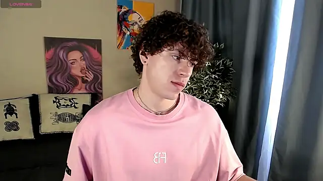 TylerGibson online show from May 2026 03:54:01 AM