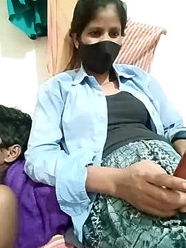 Prajakta123 online show from April 2026 05:19:01 PM