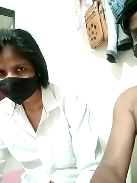 Prajakta123 online show from April 2026 05:25:01 PM