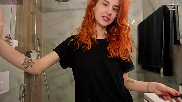 Snapshot of KikkoLee chatting on May 2026 09:38:02 AM KikkoLee online show from May 2026 09:38:02 AM
