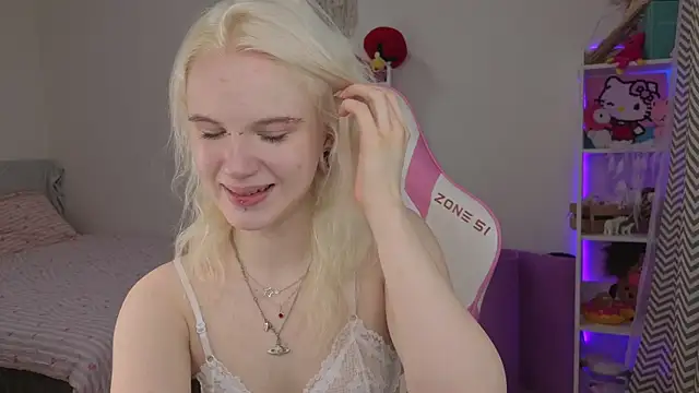 Mia WaterFall online show from April 2026 03:24:01 AM