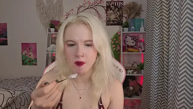 Mia WaterFall online show from May 2026 03:26:02 AM