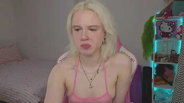 Mia WaterFall online show from April 2026 03:29:02 AM