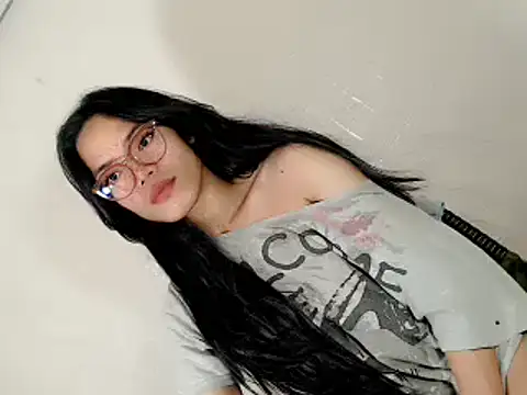 Urhotfucking veronica1 online show from April 2026 06:04:02 PM