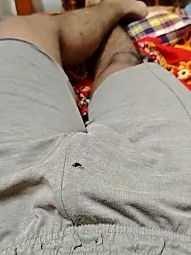 Snapshot of straightnd chatting on February 2026 08:00:02 PM straightnd online show from February 2026 08:00:02 PM