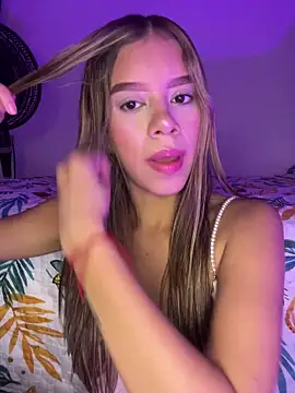 BellaMoon  online show from March 2026 04:28:01 AM