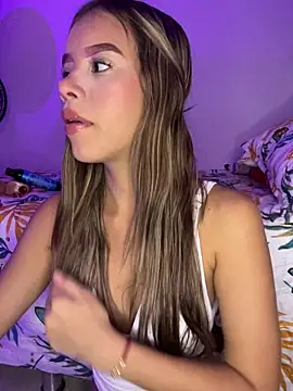 BellaMoon  online show from March 2026 12:17:02 AM