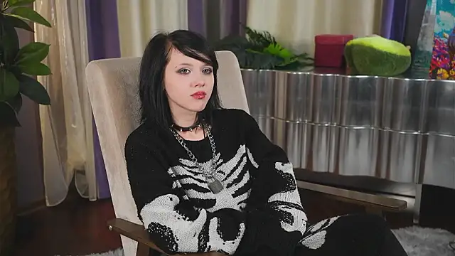 KristalWestall online show from January 2026 01:04:04 PM