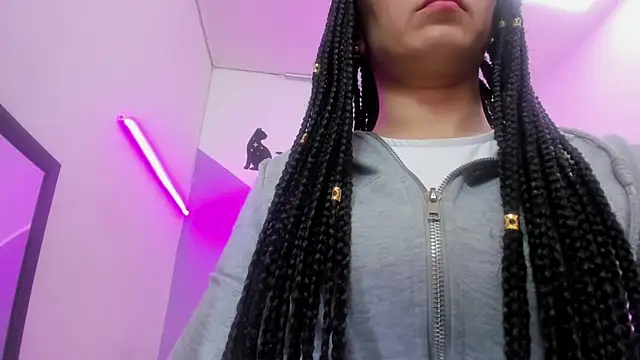 Analuciaa  online show from February 2026 04:10:02 AM