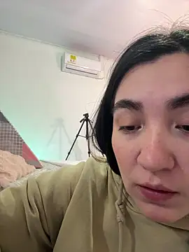 Snapshot of KathiaJenner chatting on March 2026 11:38:02 AM KathiaJenner online show from March 2026 11:38:02 AM