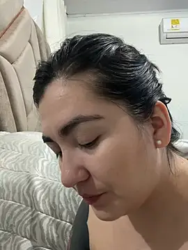 KathiaJenner online show from February 2026 11:43:02 AM