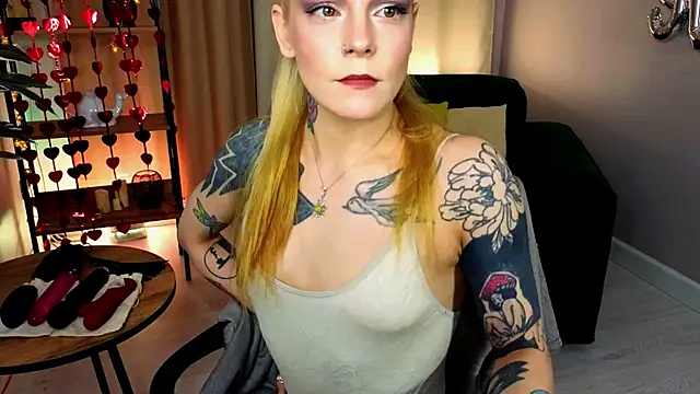 cherrie sherry online show from February 2026 09:01:01 PM