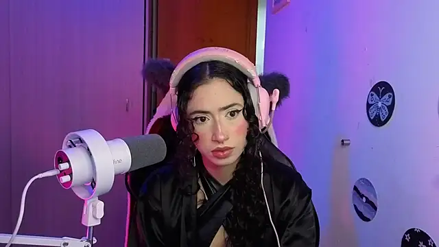 Samantha Ros online show from January 2026 12:42:01 PM