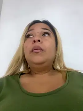 veronica414 online show from April 2026 12:32:02 PM