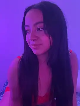 Snapshot of laraa_rous chatting on February 2026 12:08:01 AM laraa rous online show from February 2026 12:08:01 AM