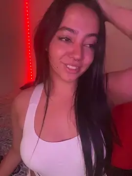 Snapshot of laraa_rous chatting on March 2026 03:01:01 AM laraa rous online show from March 2026 03:01:01 AM