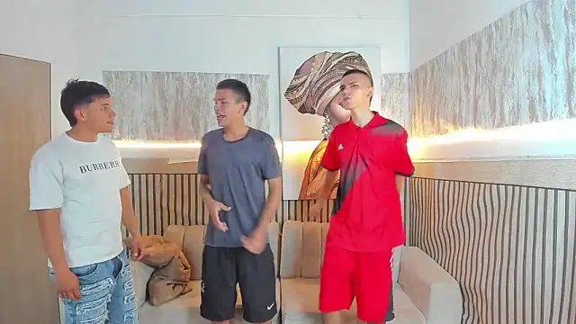 Snapshot of friendslikeplay chatting on February 2026 09:14:01 PM friendslikeplay online show from February 2026 09:14:01 PM