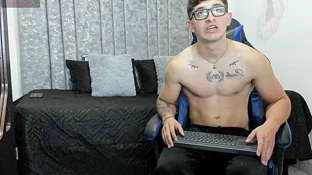 Calvin Hunter online show from March 2026 01:00:01 AM