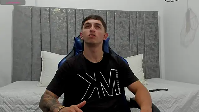 Calvin Hunter online show from April 2026 03:08:01 AM