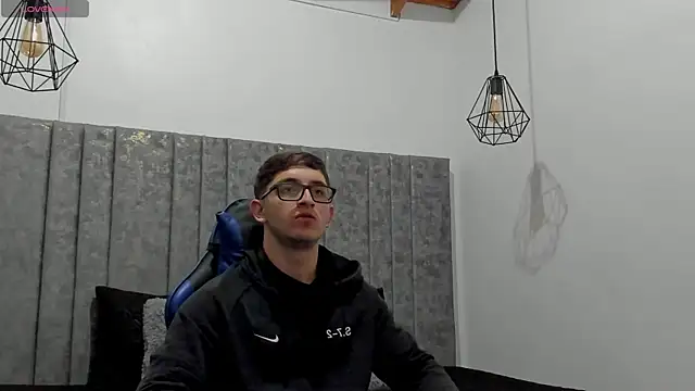 Calvin Hunter online show from April 2026 03:02:02 AM