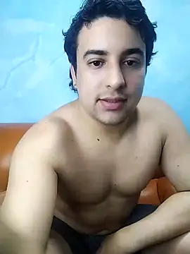 Snapshot of AxelWhitte chatting on February 2026 07:05:01 PM AxelWhitte online show from February 2026 07:05:01 PM