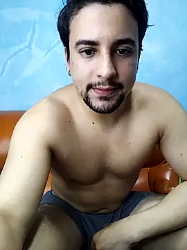 Snapshot of AxelWhitte chatting on February 2026 07:03:02 PM AxelWhitte online show from February 2026 07:03:02 PM