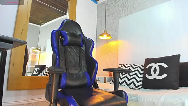 Dusan Grey77 online show from February 2026 04:09:02 AM