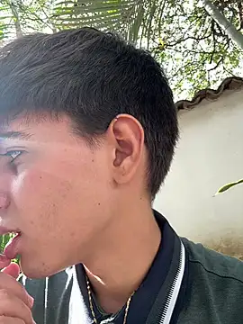 Naim TheKing online show from February 2026 01:18:01 PM