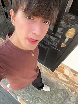 Naim TheKing online show from February 2026 01:35:02 PM