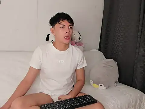 Caydensmit online show from February 2026 09:48:01 PM