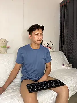 Caydensmit online show from February 2026 07:22:01 PM