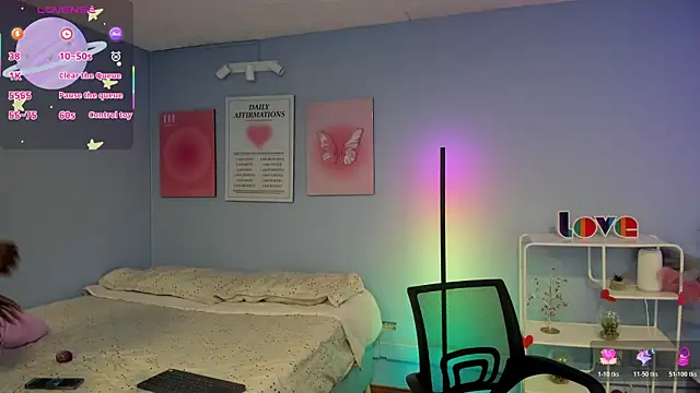 Snapshot of naomi_campell chatting on February 2026 11:43:02 AM naomi campell online show from February 2026 11:43:02 AM