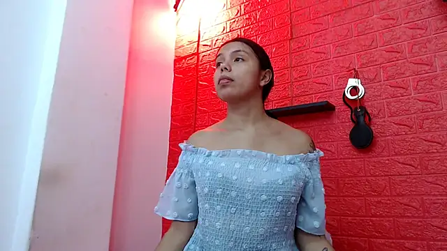 Snapshot of juliette18rose chatting on February 2026 07:43:01 PM juliette18rose online show from February 2026 07:43:01 PM