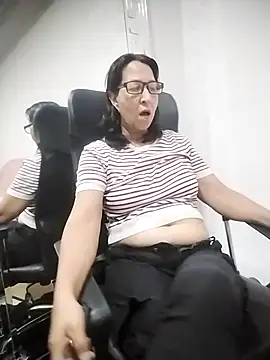 RosseLaure online show from February 2026 01:05:02 AM