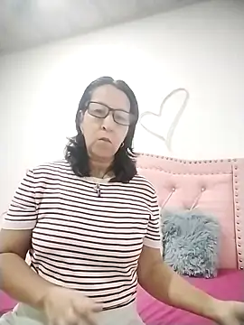 RosseLaure online show from May 2026 01:47:02 AM