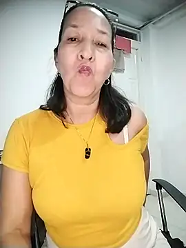 RosseLaure online show from June 2026 02:53:01 AM