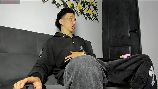 Maxxx bigcockx online show from April 2026 01:33:01 AM