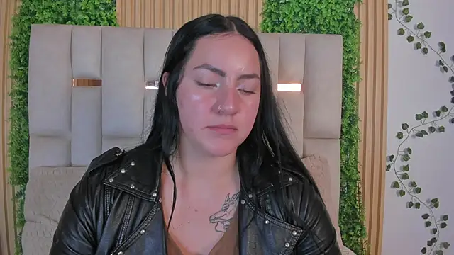 JeniferPowell nm online show from April 2026 07:29:04 PM